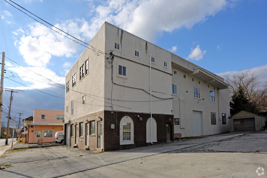 3808 W 9th St, Trainer, PA for sale - Primary Photo - Image 1 of 1