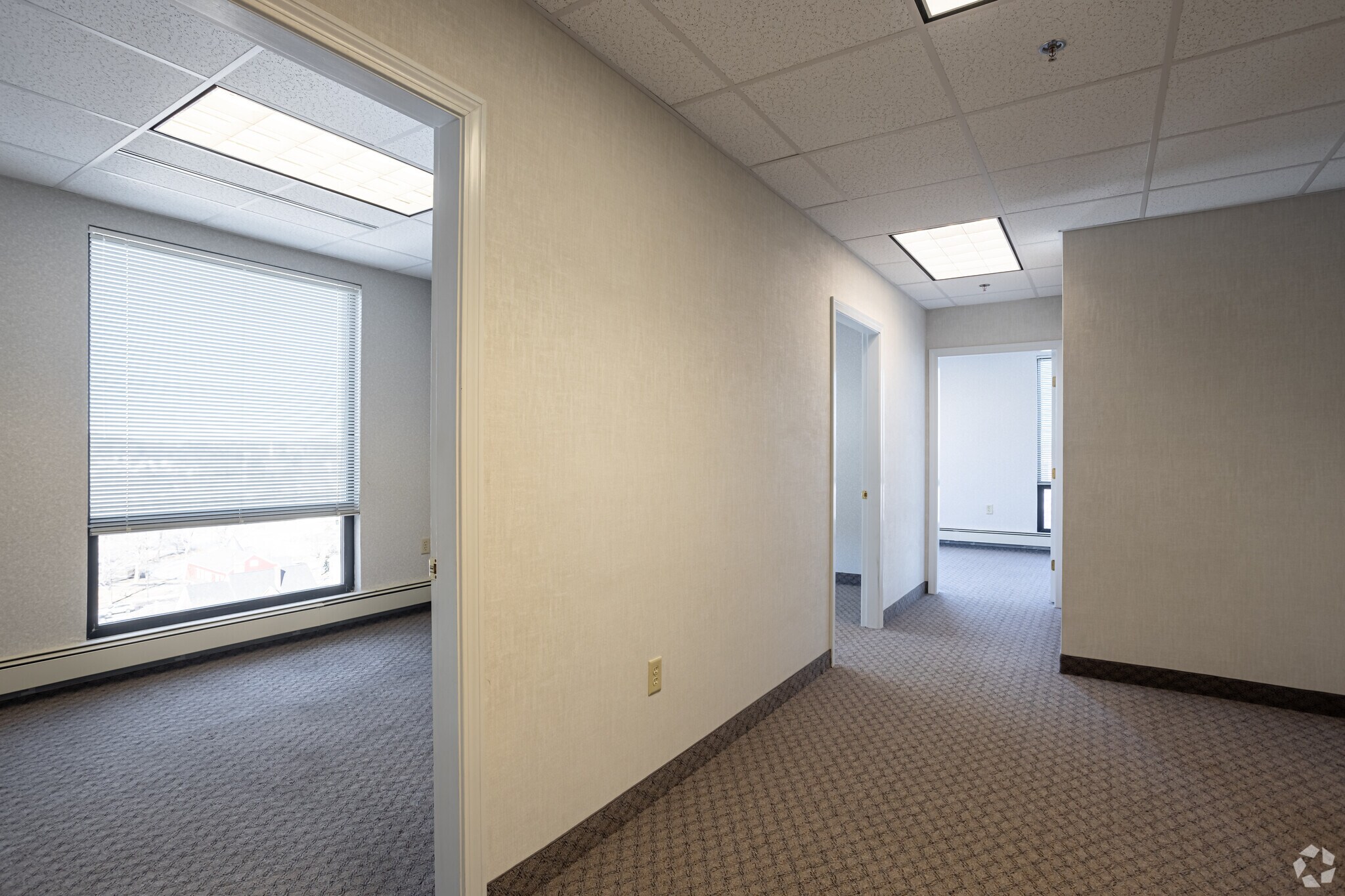 255 Park Ave, Worcester, MA 01609 Parkview Office Tower