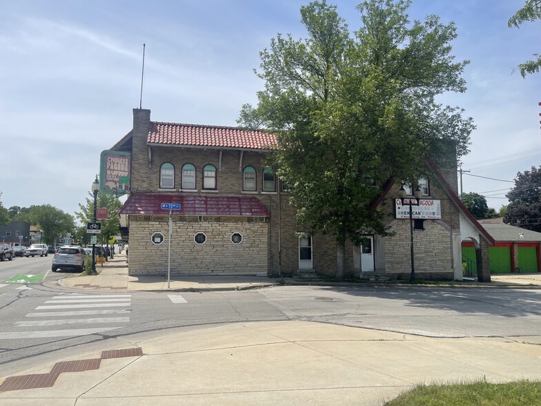 7200 W North Ave, Wauwatosa, WI for lease - Building Photo - Image 2 of 2