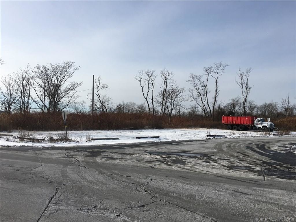 15 Beach St, West Haven, CT 06516