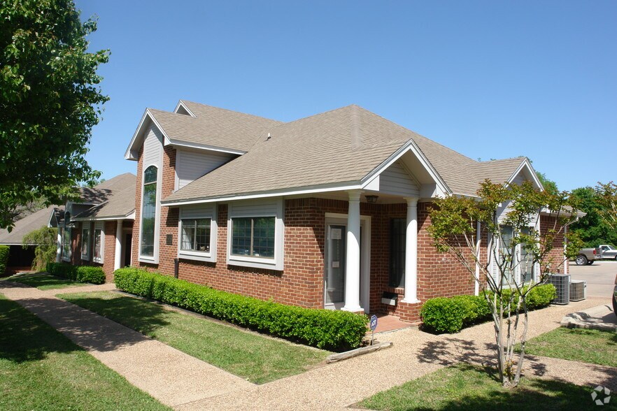 519 Carroll Blvd, Denton, TX for sale - Primary Photo - Image 1 of 1