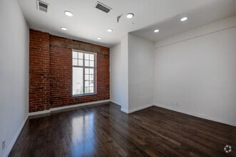 9615 Brighton Way, Beverly Hills, CA for lease Interior Photo- Image 1 of 2