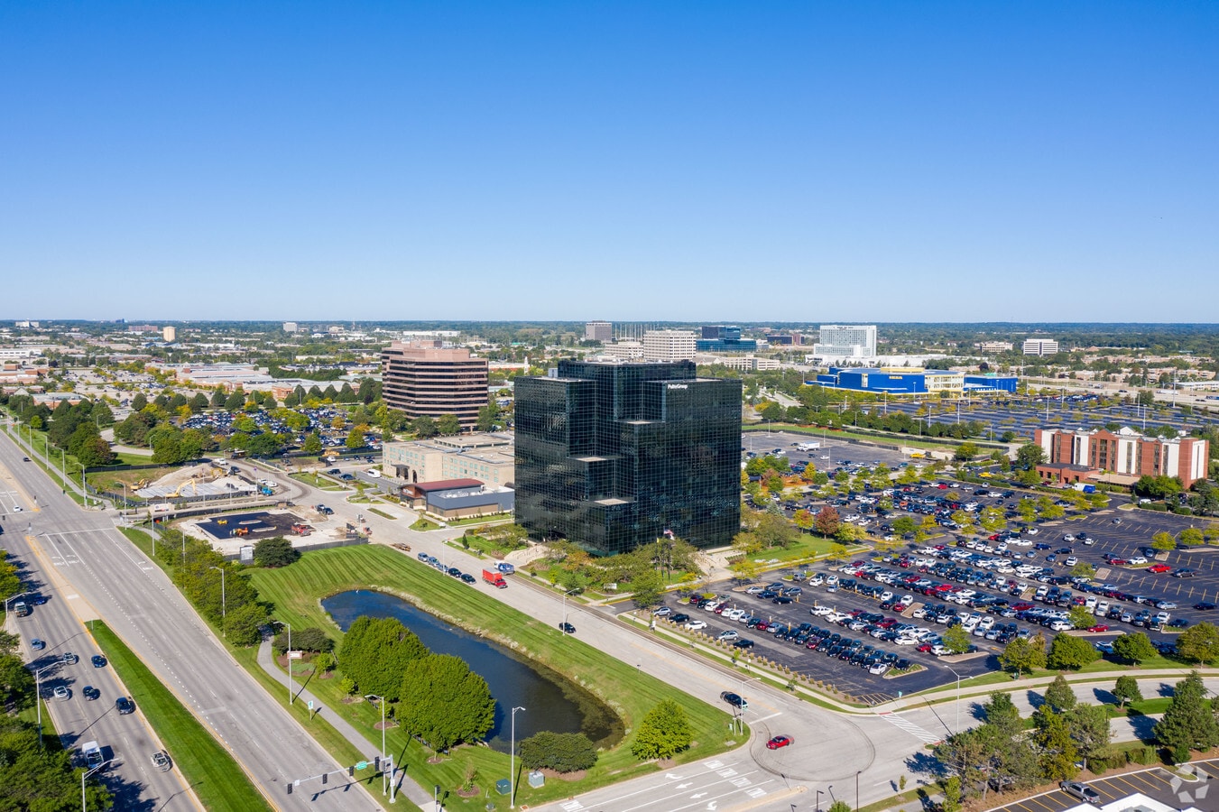 1900 E Golf Rd, Schaumburg, IL, 60173 Office/Medical Space For Lease