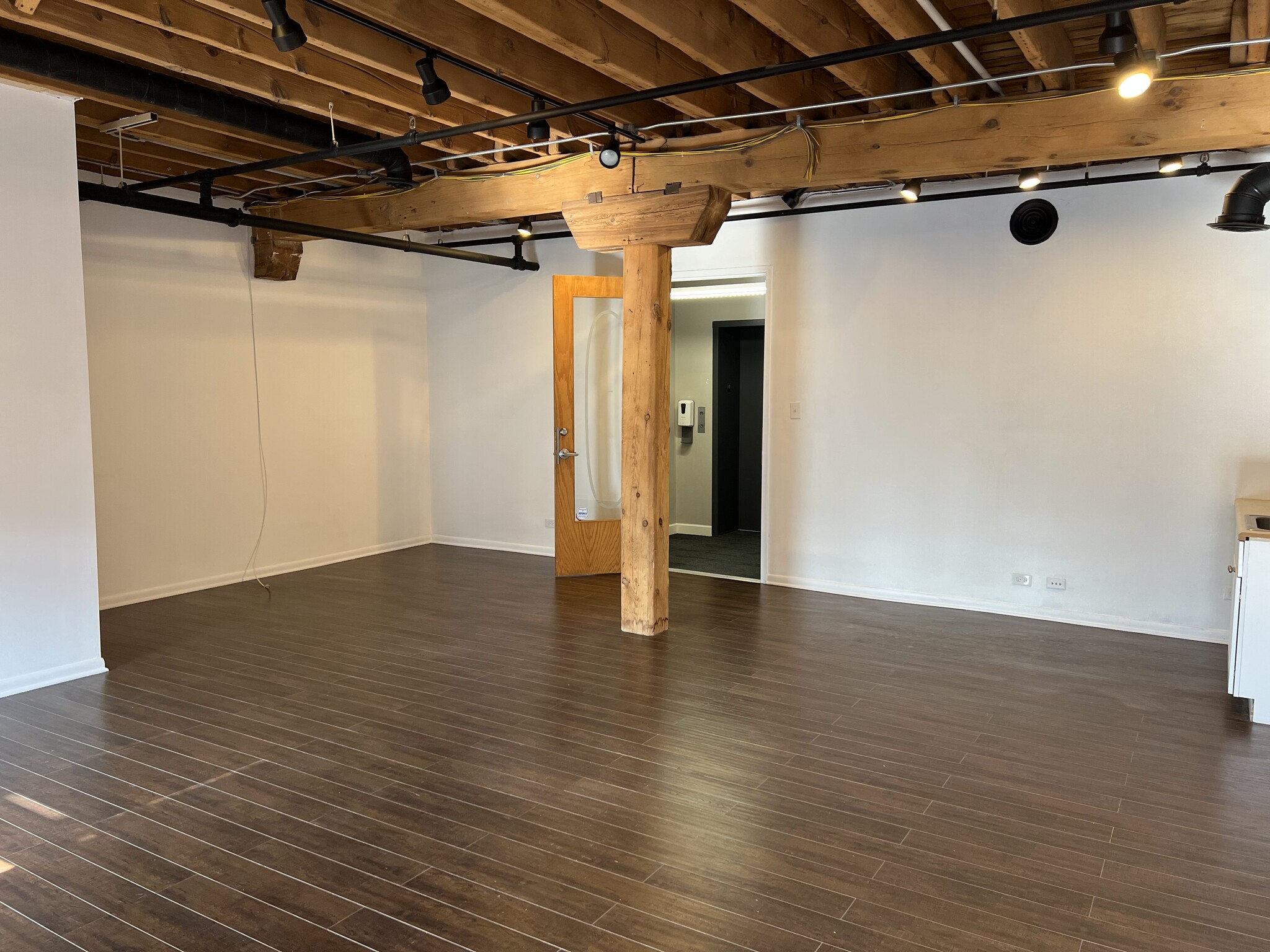 700 N Green St, Chicago, IL 60642 - Office for Lease | LoopNet