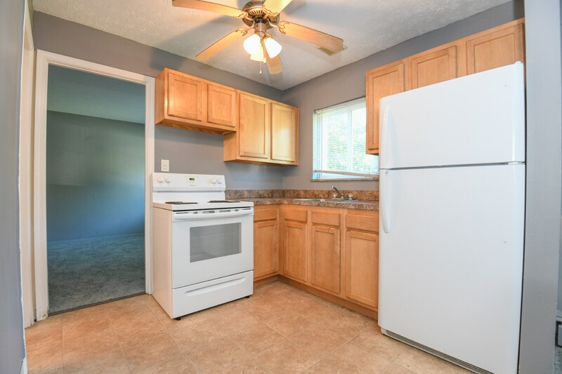 19121 Nottingham Rd, Cleveland, OH 44110