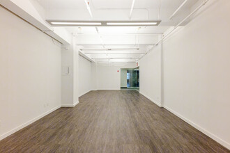 525 Seventh Ave, New York, NY for lease Interior Photo- Image 2 of 4