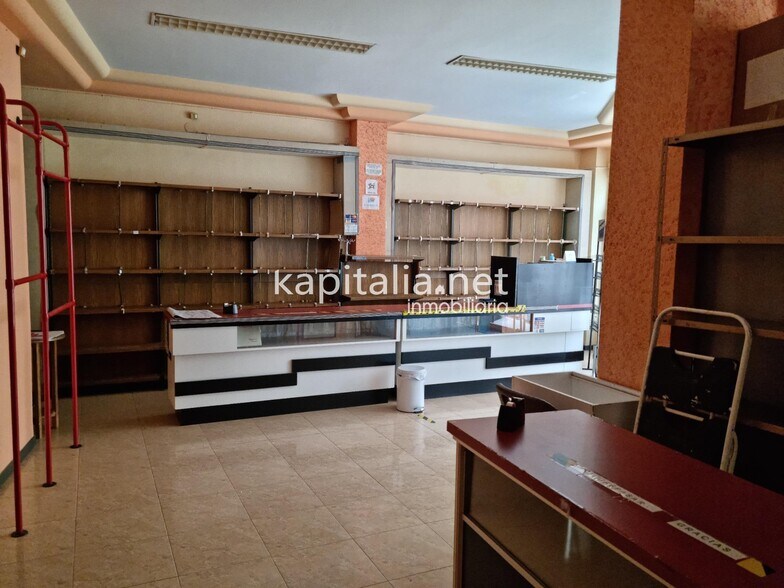 Retail in Ontinyent, Valencia for sale - Building Photo - Image 1 of 4