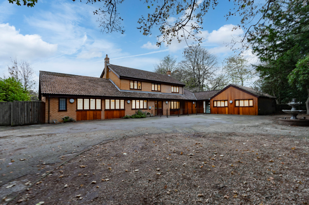 Church St, Wragby for sale Primary Photo- Image 1 of 2