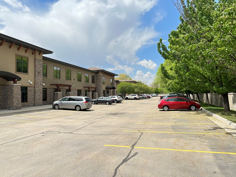 912 W Baxter Dr, South Jordan, UT for lease - Building Photo - Image 2 of 9