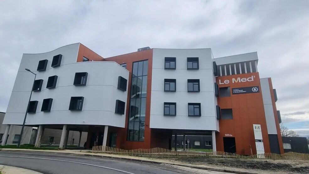 Office in Bruges for sale - Building Photo - Image 2 of 3