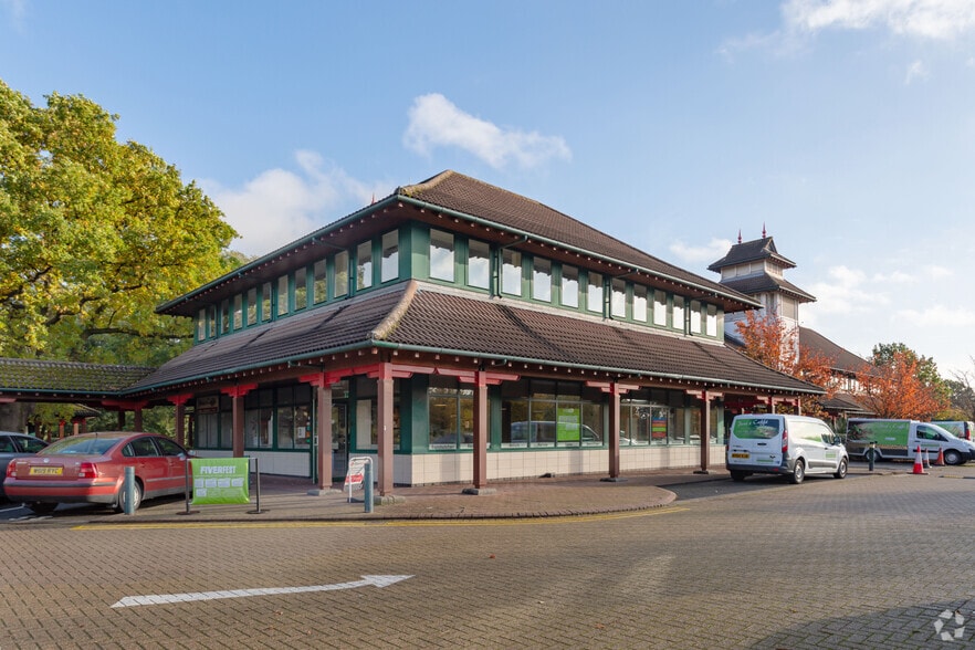 4200-4520 Solihull Pky, Birmingham for lease - Building Photo - Image 2 of 13