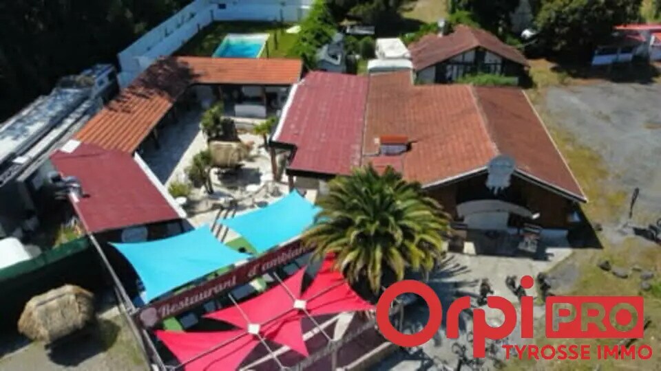 Retail in Soustons for sale - Aerial - Image 1 of 3