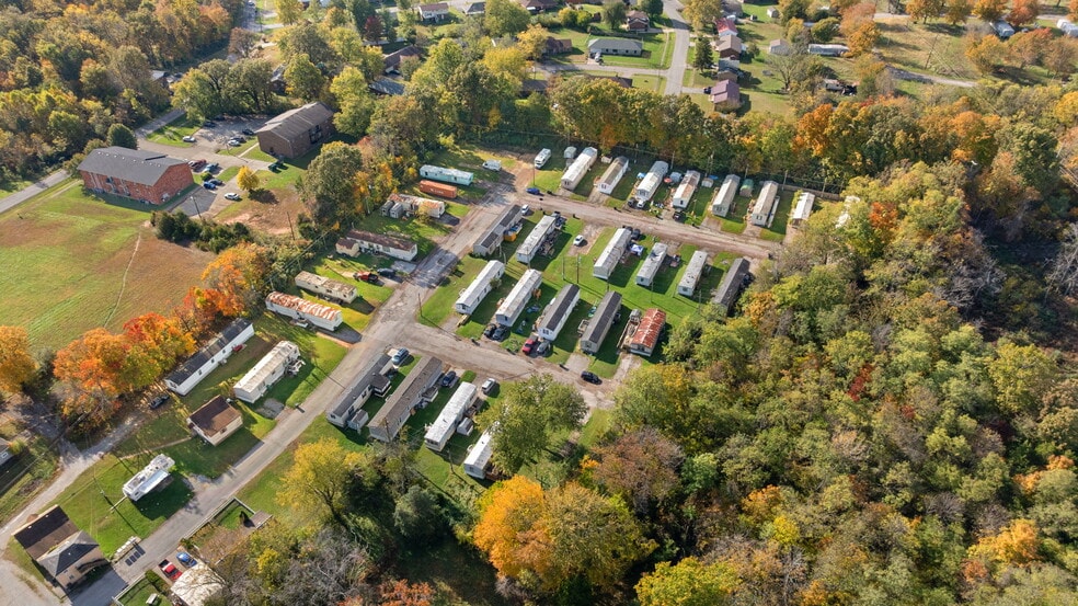 369 W Elm Rd, Radcliff, KY for sale - Building Photo - Image 3 of 17