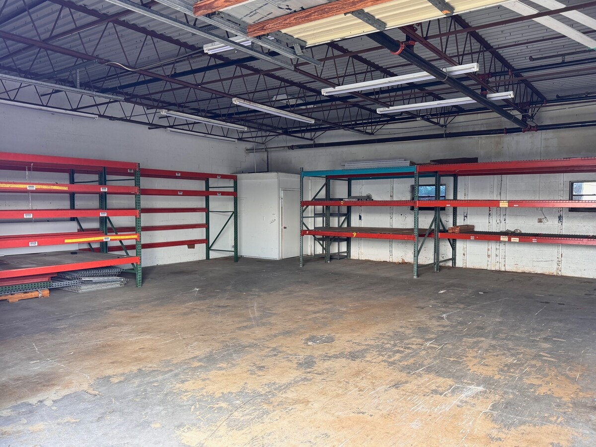 3885 Investment Ln, Riviera Beach, FL 33404 - Unit 4 -  - Interior Photo - Image 1 of 3