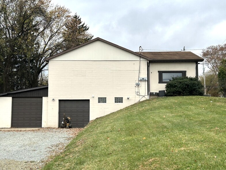 7550 Saltsburg Rd, Pittsburgh, PA for lease - Building Photo - Image 1 of 8