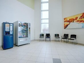 1875 Rue Maurice-Gauvin, Laval, QC for lease Interior Photo- Image 2 of 10