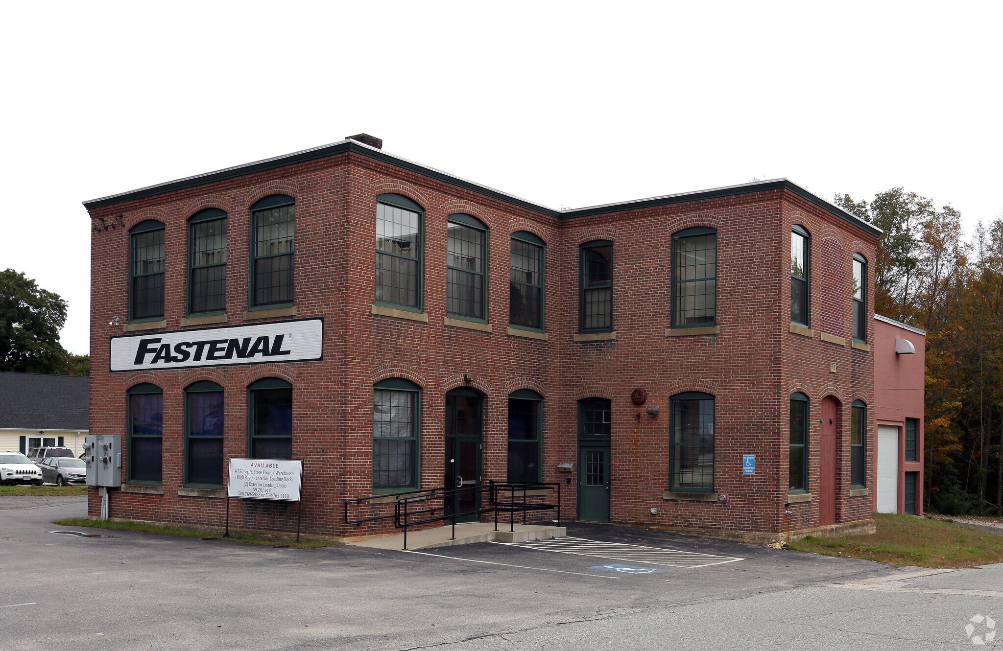 484 Worcester St, Southbridge, MA for sale Primary Photo- Image 1 of 1