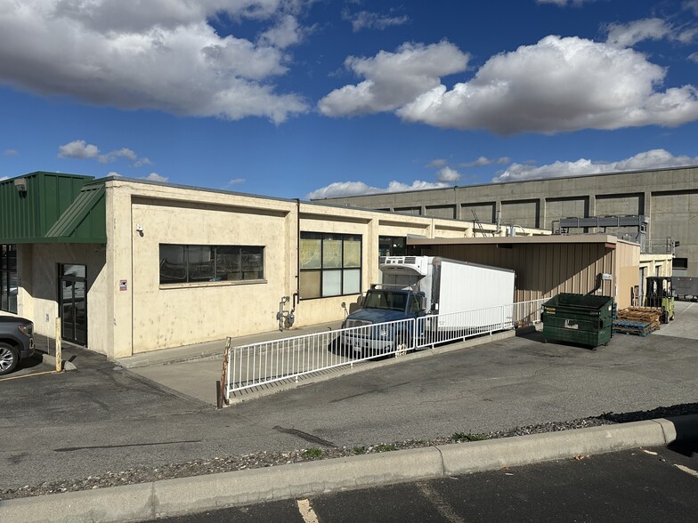 1501 N Miller St, Wenatchee, WA for lease - Building Photo - Image 2 of 8