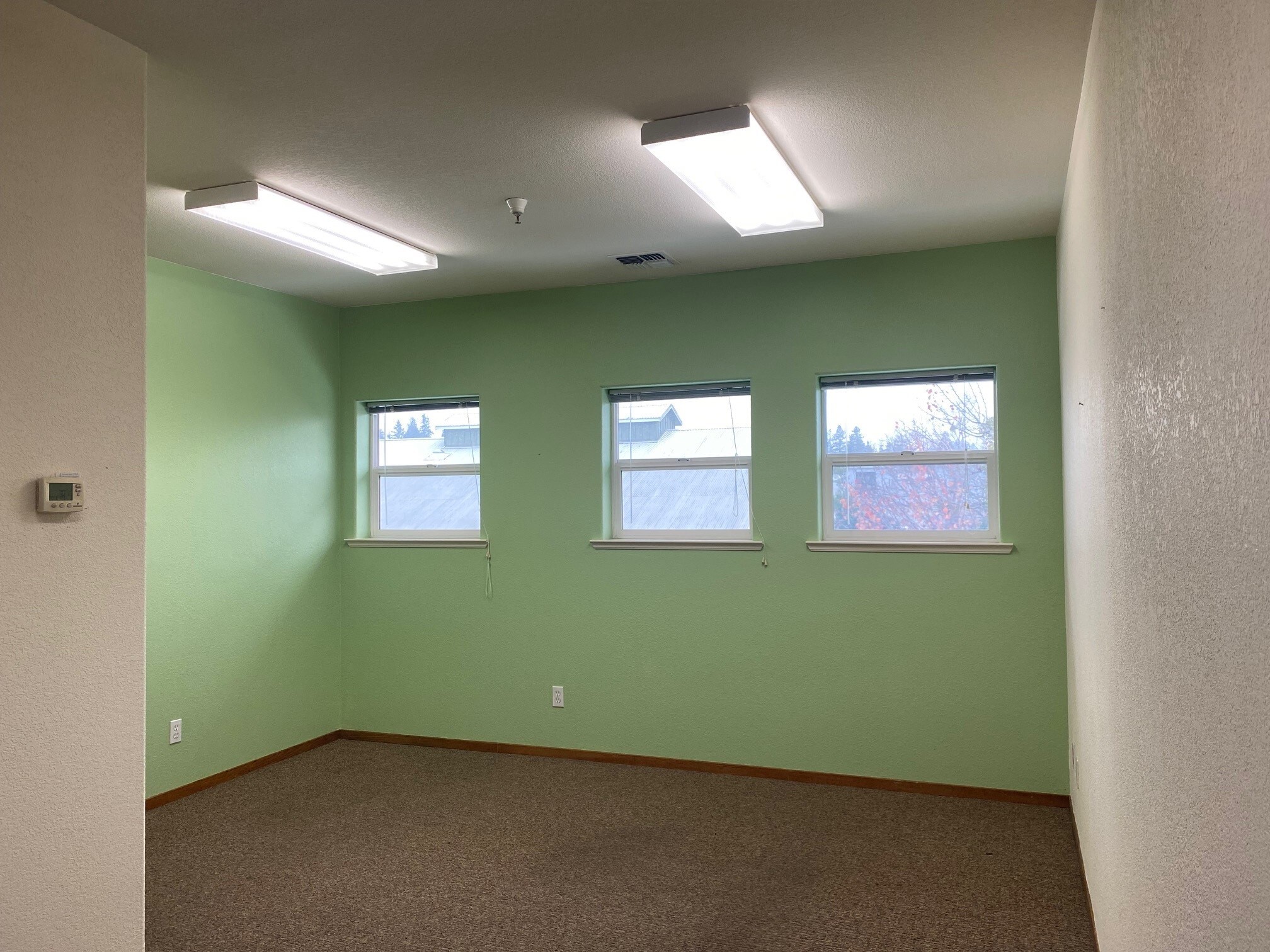 6761 Sebastopol Ave, Sebastopol, CA for lease Interior Photo- Image 1 of 10