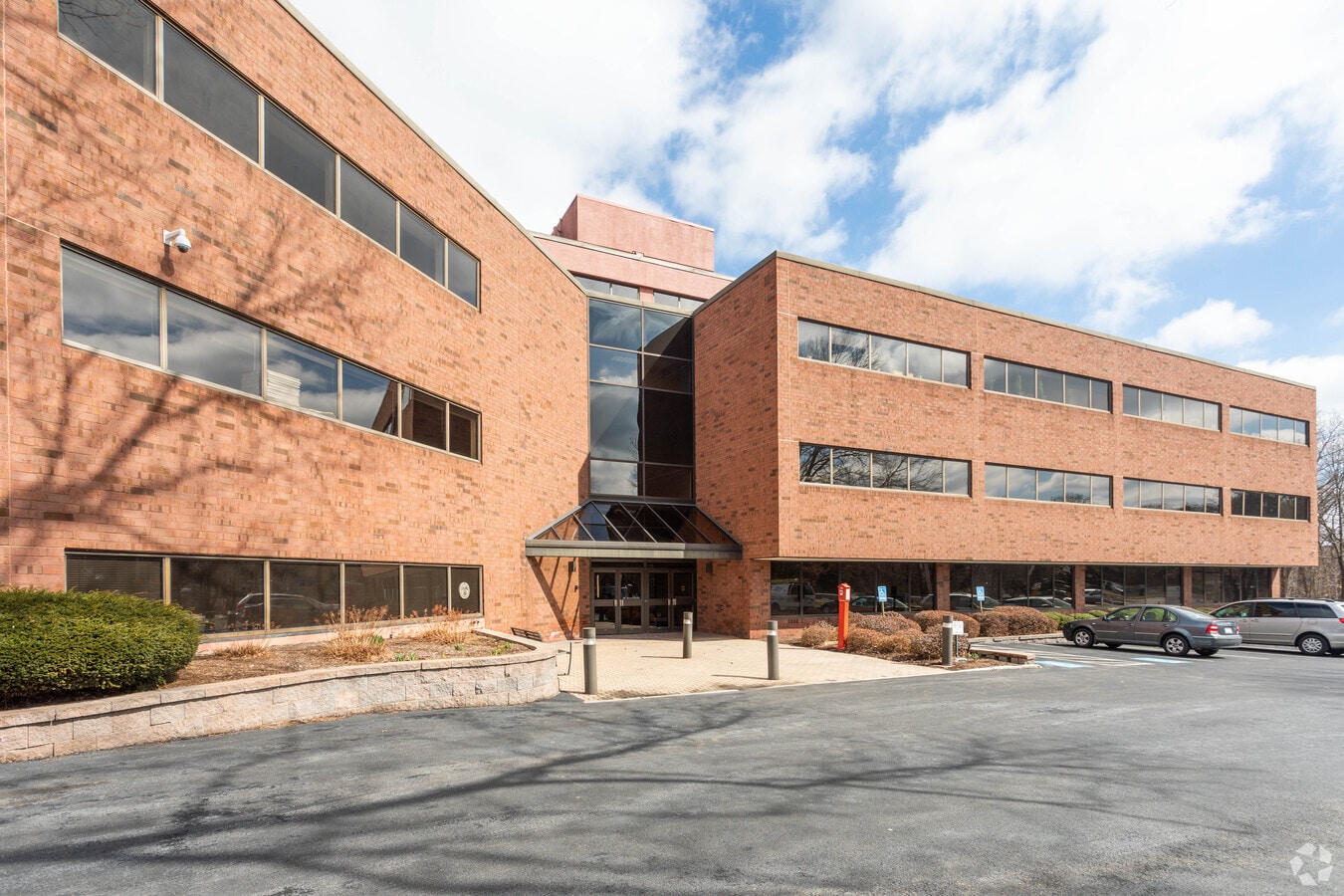 135 Beaver St, Waltham, MA 02452 Office for Lease