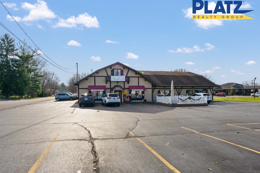 8024-8028 E Market St, Warren, OH for sale - Building Photo - Image 3 of 14