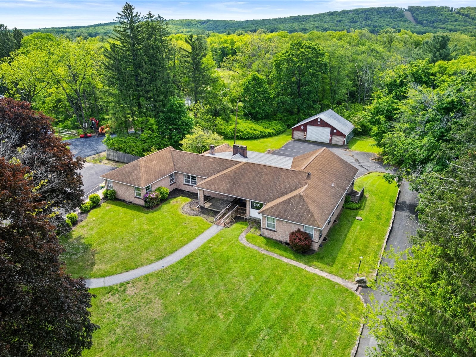 1830 Route 209, Brodheadsville, PA for sale Primary Photo- Image 1 of 51