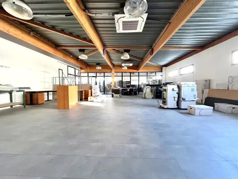 Industrial in Chatou for sale - Building Photo - Image 3 of 21