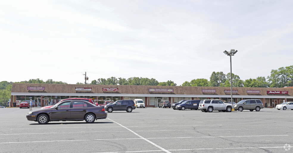 4816-4890 Boiling Brook Pky, Rockville, MD for lease - Building Photo - Image 2 of 6