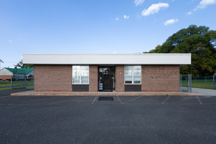 190 Tenby Chase Dr, Delran, NJ for lease - Building Photo - Image 1 of 25