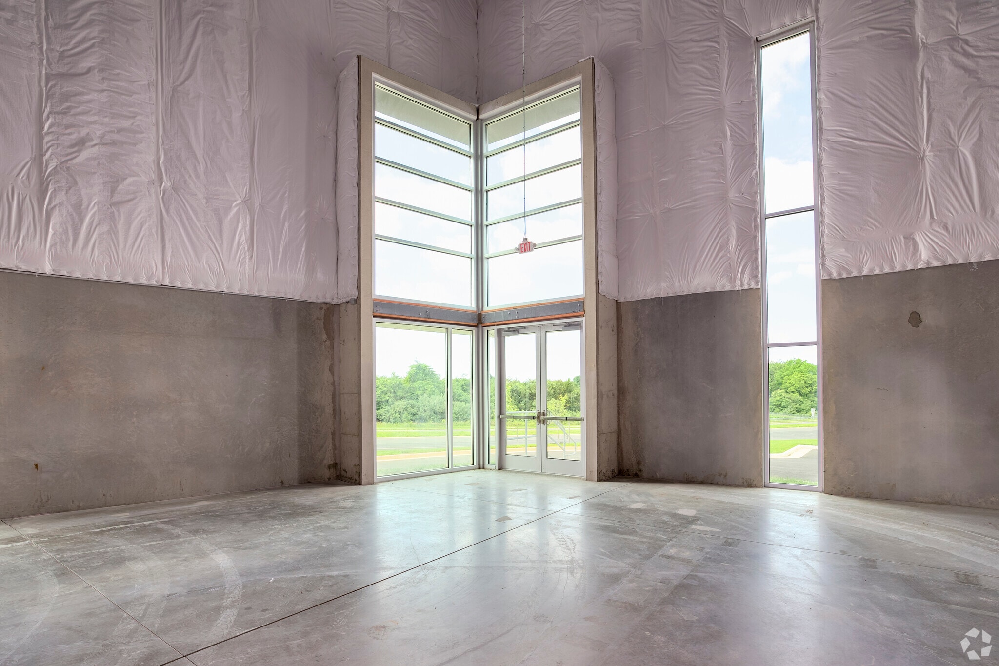 11501 University Blvd, Manassas, VA for lease Interior Photo- Image 1 of 12