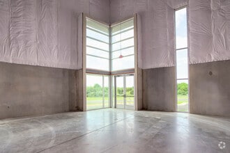 11501 University Blvd, Manassas, VA for lease Interior Photo- Image 1 of 12
