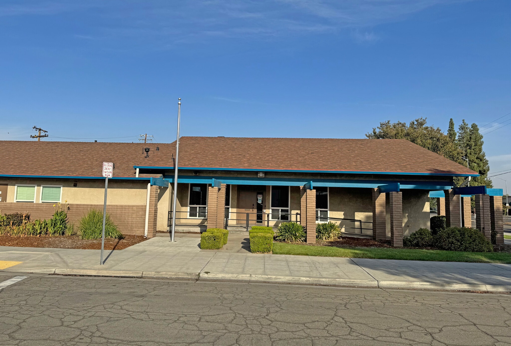 4303 E Ashlan, Fresno, CA for lease Building Photo- Image 1 of 5