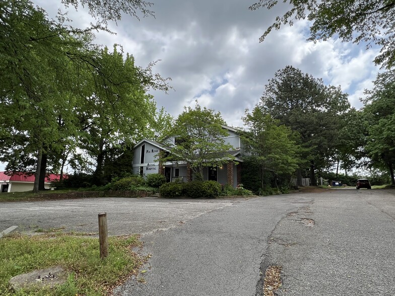 3260 Hickory Hill Rd, Memphis, TN for sale - Building Photo - Image 1 of 1