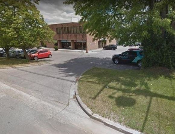 25 Base Line Rd W, London, ON for sale Primary Photo- Image 1 of 1