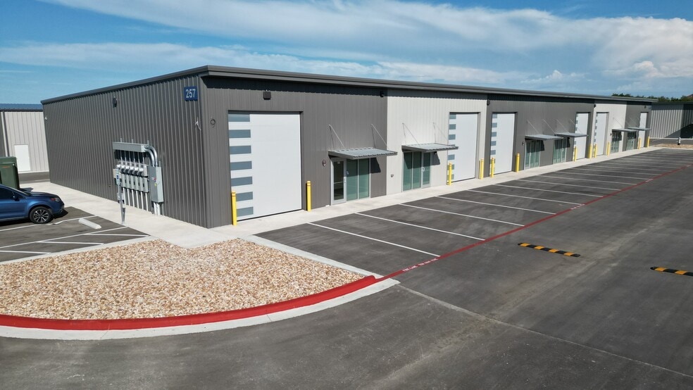 293 CR 214 rd, Liberty Hill, TX for lease - Building Photo - Image 2 of 3