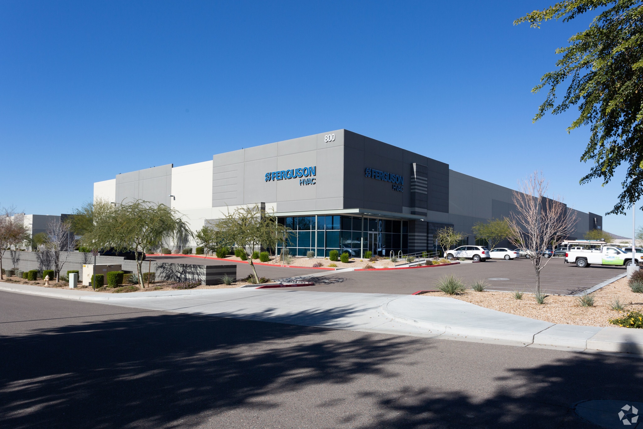 800 E Covey Ln, Phoenix, AZ for sale Primary Photo- Image 1 of 1