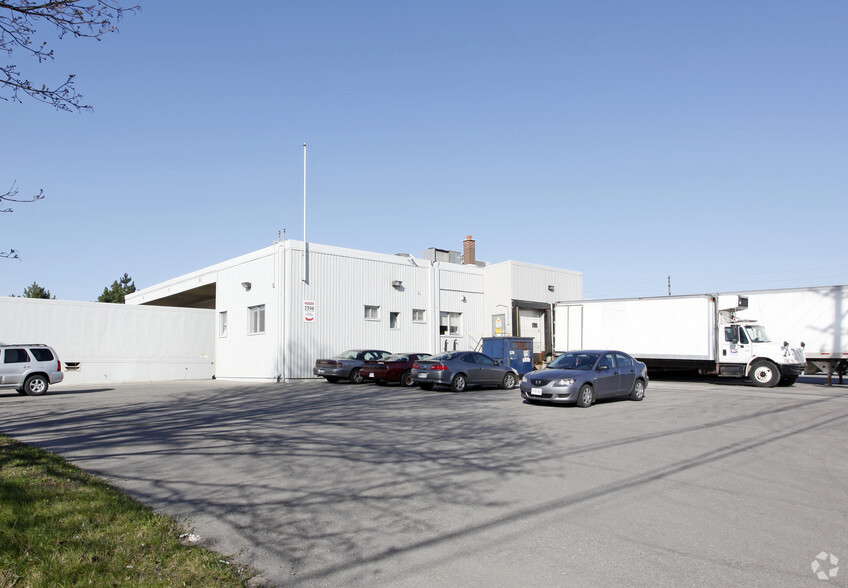 2396 Stanfield Rd, Mississauga, ON for sale - Building Photo - Image 2 of 2