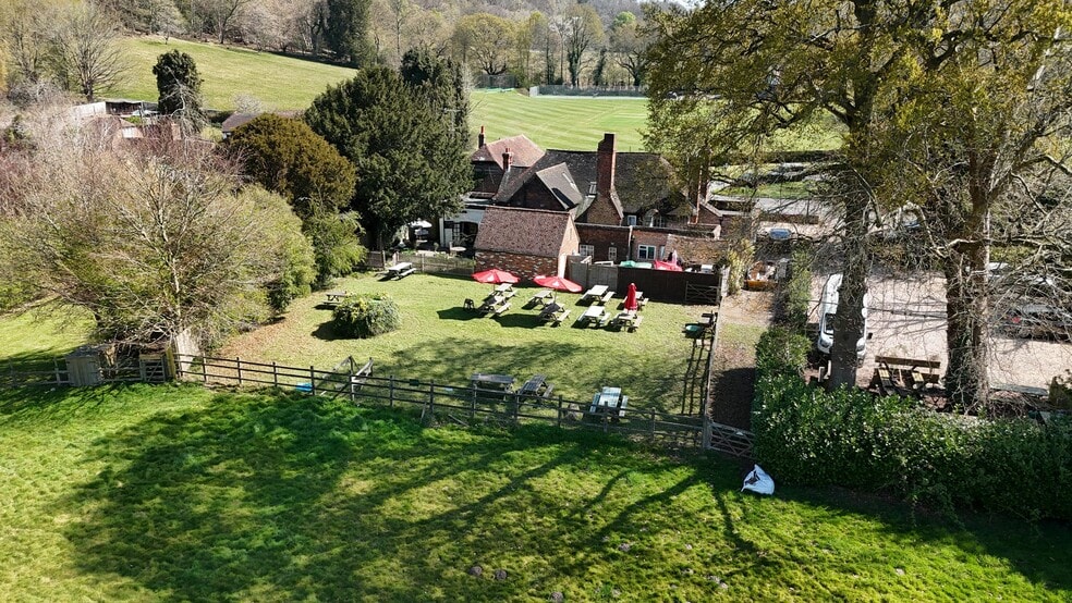 Haslemere Rd, Godalming for lease - Building Photo - Image 3 of 8