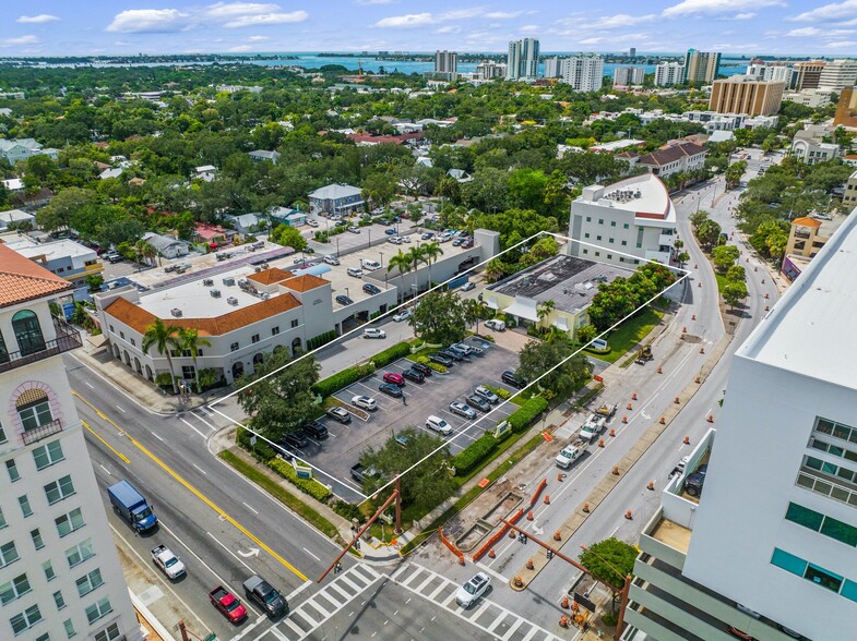 100 S Washington Blvd, Sarasota, FL for sale - Building Photo - Image 1 of 1