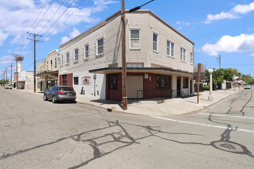 2 N Main St, Lodi, CA for sale - Building Photo - Image 1 of 60