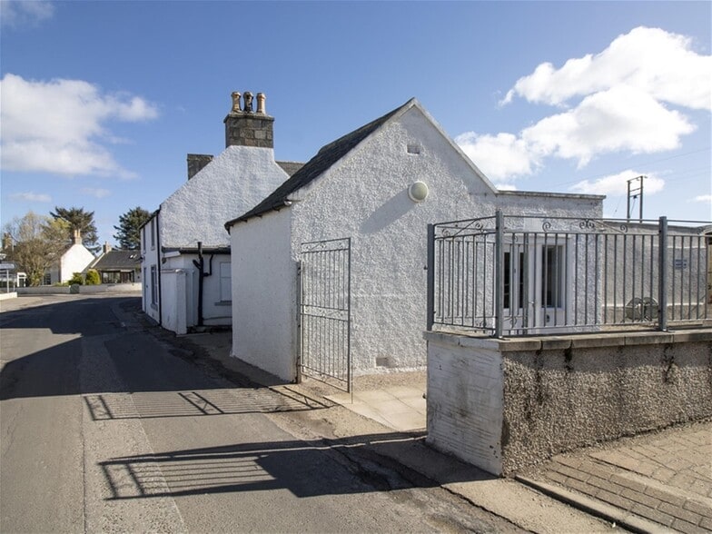Speyside Self Catering Apartments, Garmouth for sale - Building Photo - Image 3 of 28