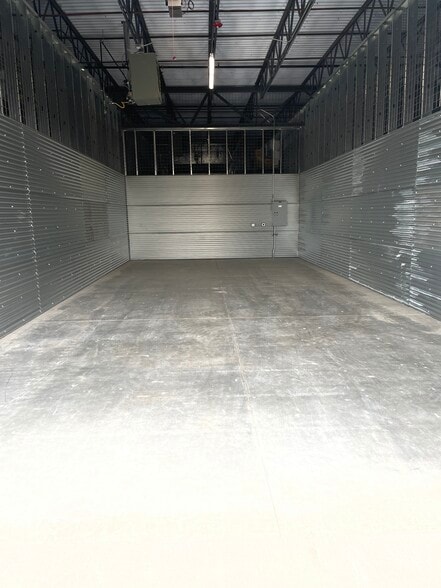 7280 Gilpin Way, Denver, CO for lease - Interior Photo - Image 3 of 9