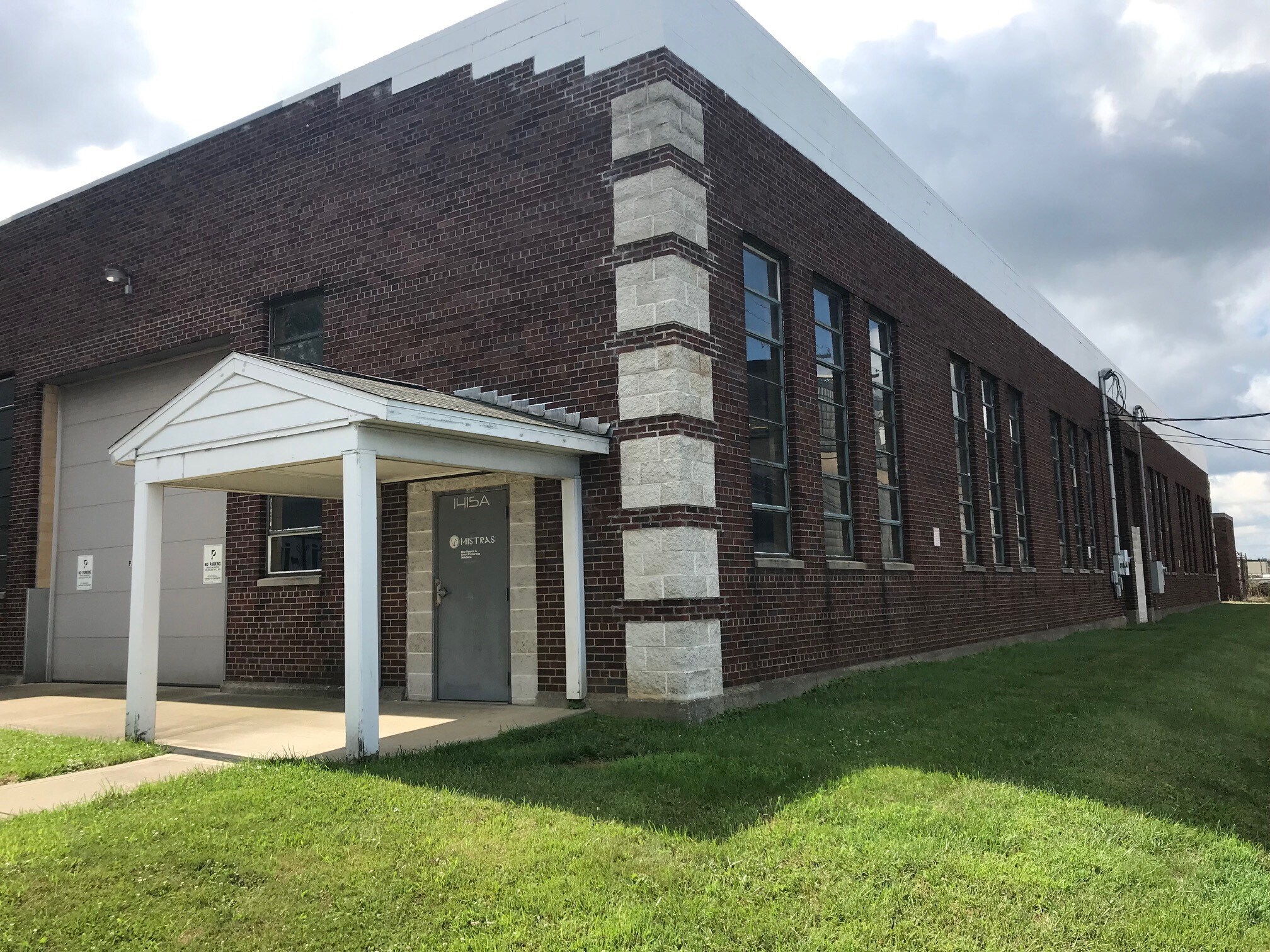 1415 Raff Rd, Canton, OH for sale Primary Photo- Image 1 of 1