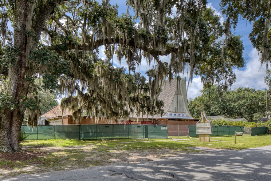 2718 Mechanics Ave, Thunderbolt, GA 31404 Specialty for Sale