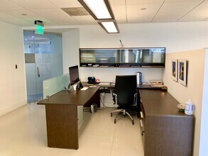 2100 Ponce De Leon Blvd, Coral Gables, FL for lease Interior Photo- Image 2 of 14