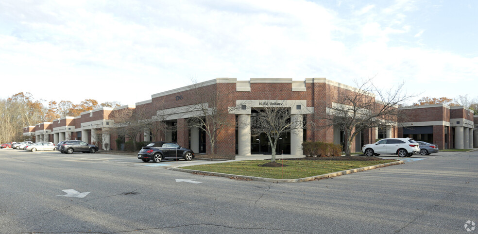 1345 Campus Pky, Wall Township, NJ for lease - Building Photo - Image 1 of 2