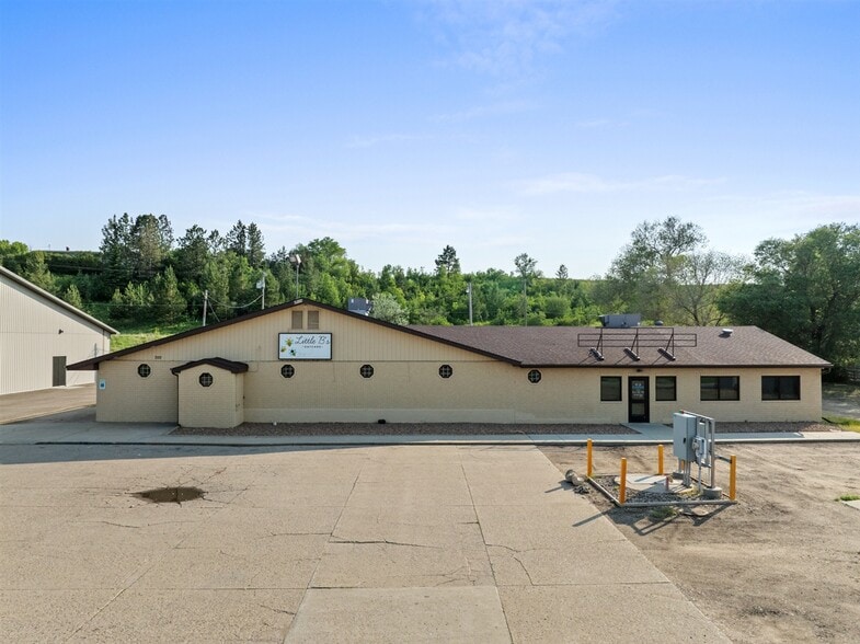 7101 W Hwy 2 & 52, Minot, ND for sale - Building Photo - Image 1 of 46