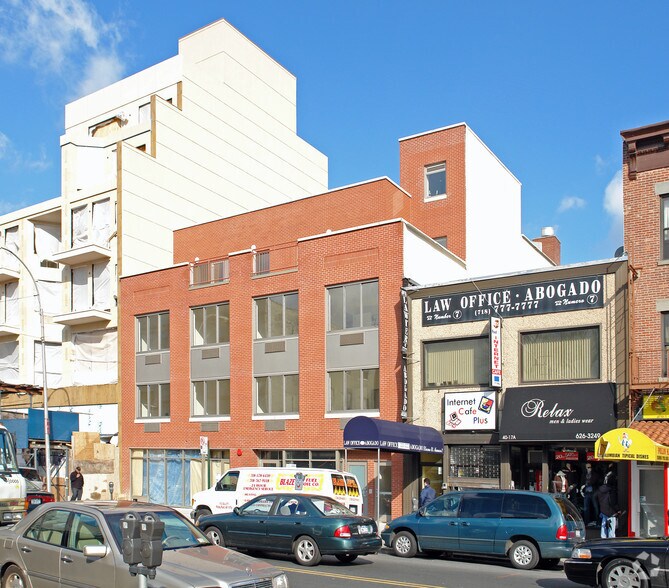 3191 Steinway St, Astoria, NY 11103