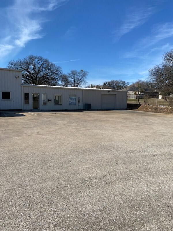 4011-4021 Conflans Rd, Irving, TX for sale Building Photo- Image 1 of 1