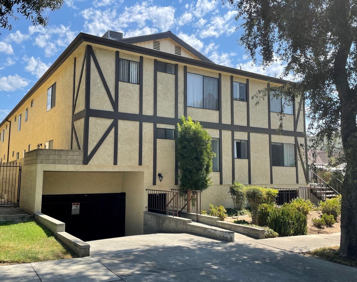 1044 Linden Ave, Glendale, CA 91201